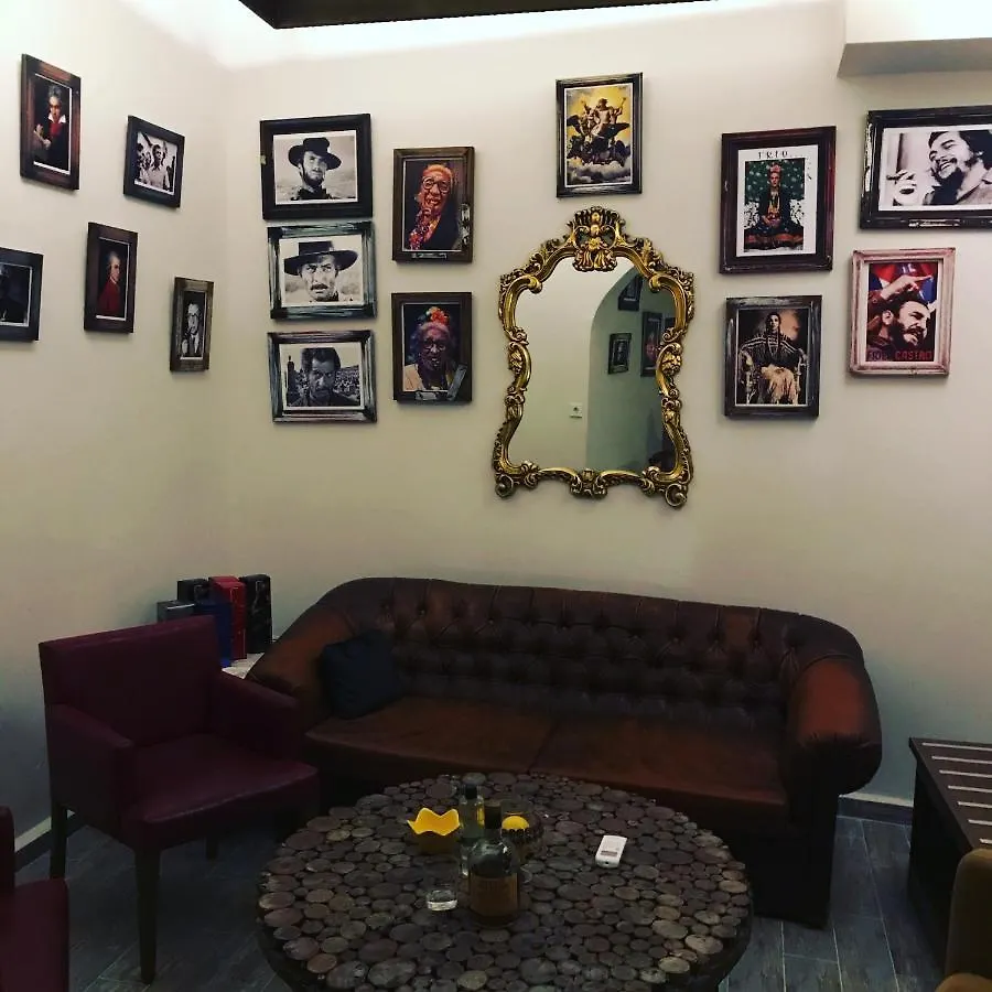 Gagarin Pub & Hotel Antalya